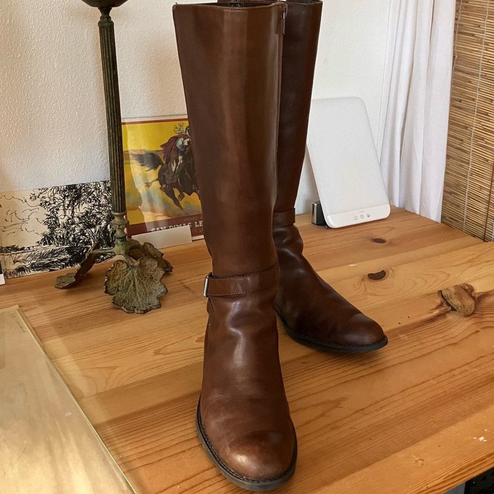 SADDLE BROWN LEATHER 
RIDING BOOTS